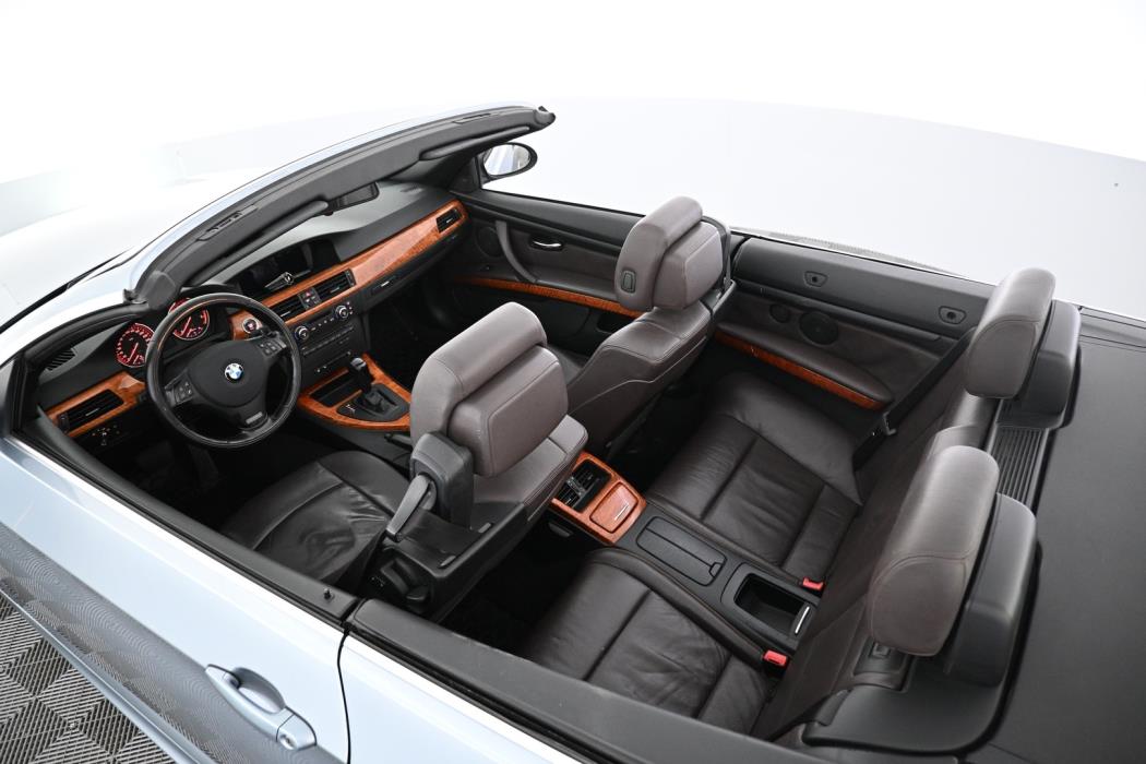 BMW 325 2009