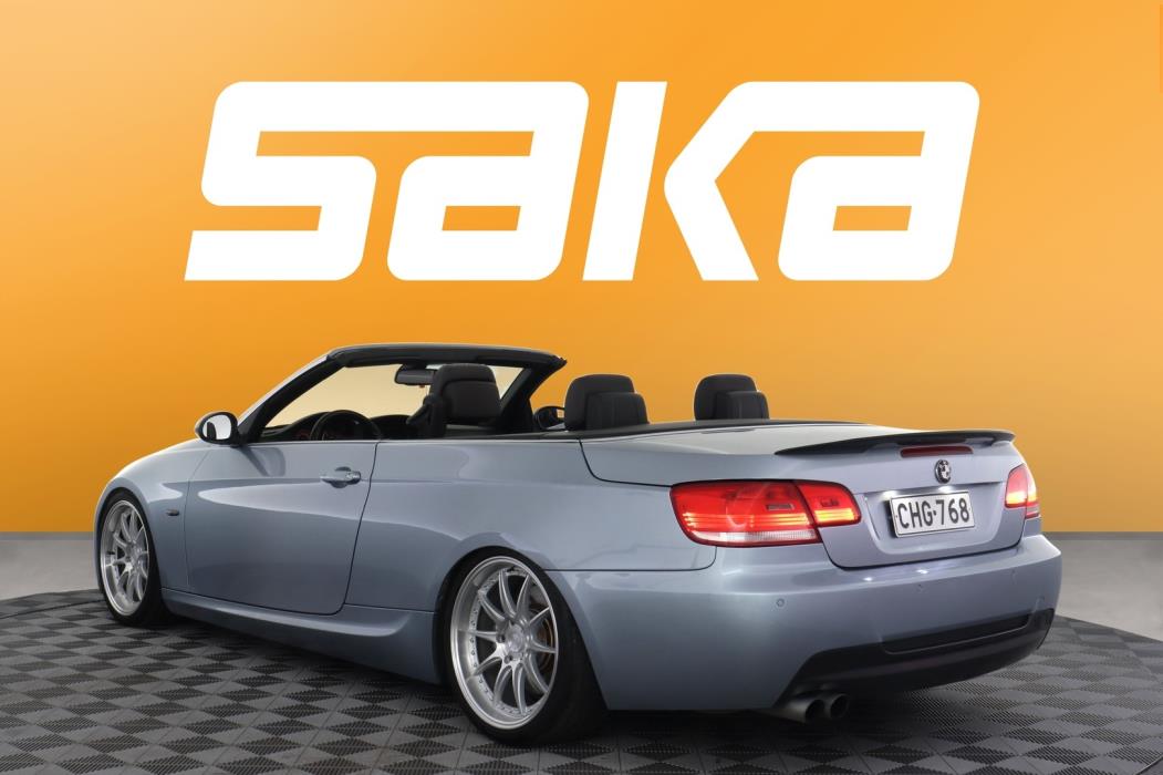 BMW 325 2009