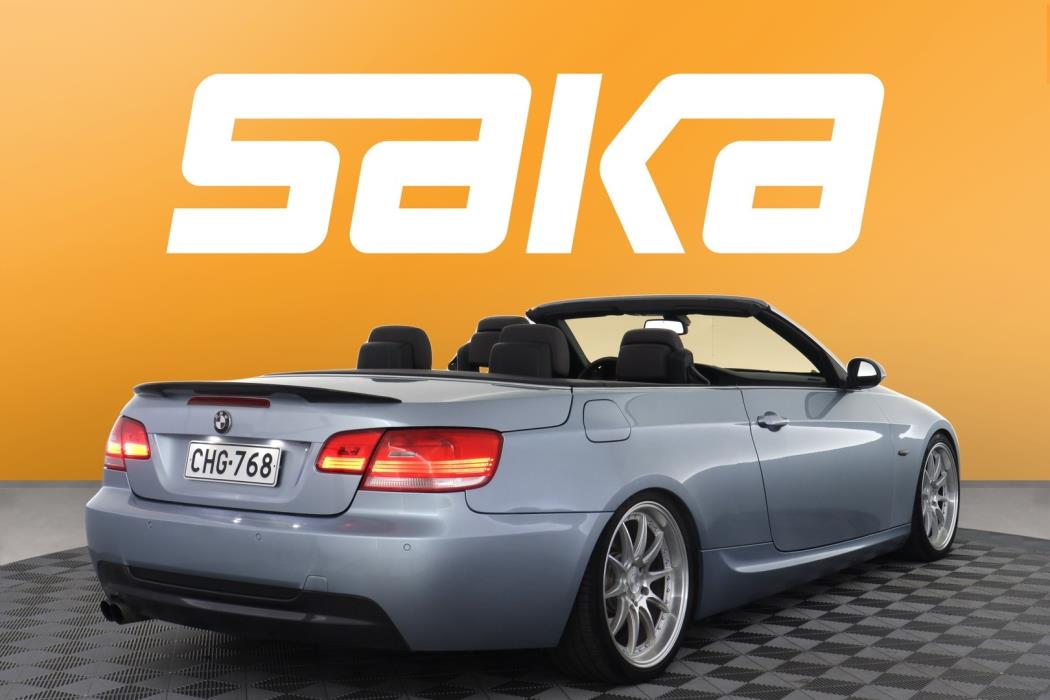 BMW 325 2009