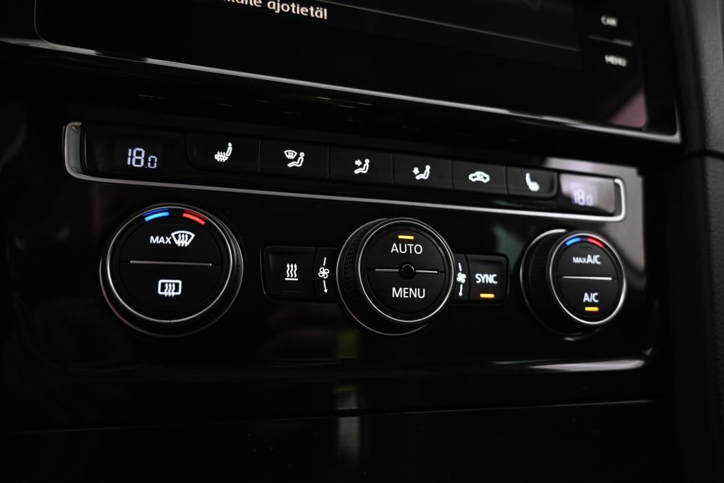 VOLKSWAGEN Golf 2018