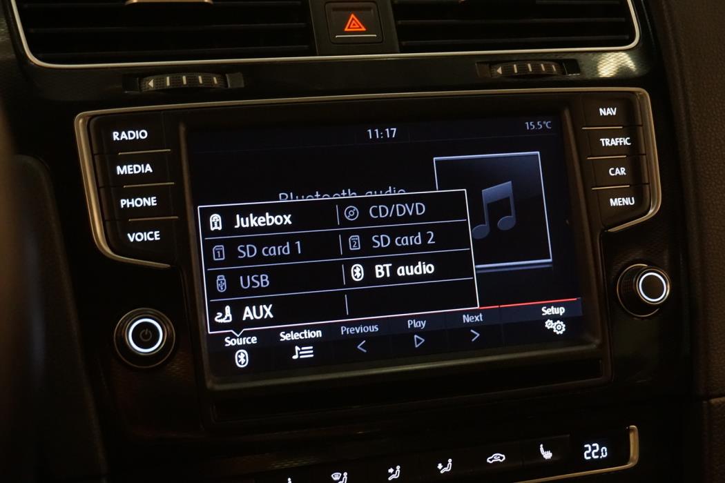 VOLKSWAGEN Golf 2015