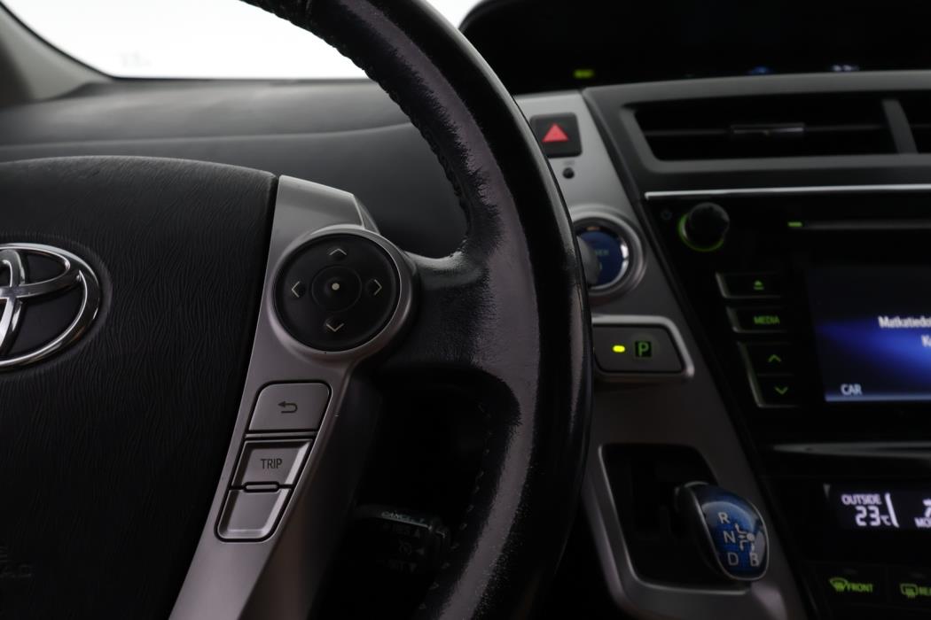 TOYOTA Prius 2015