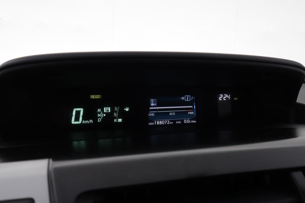 TOYOTA Prius 2015