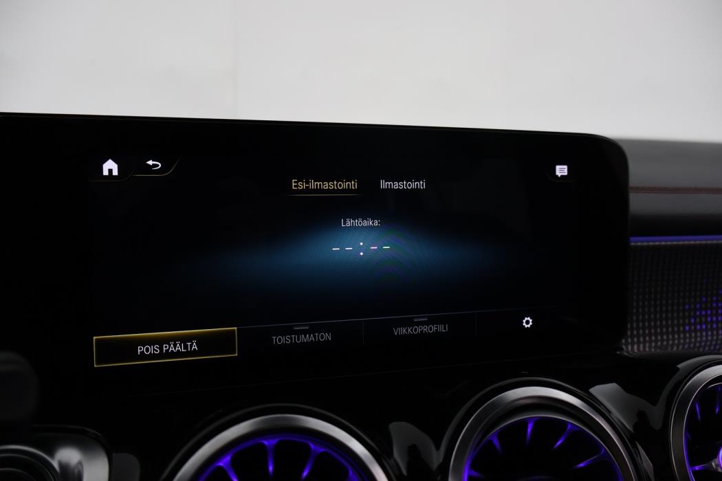 MERCEDES-BENZ EQB 2022