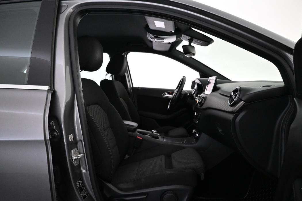 MERCEDES-BENZ B 2016
