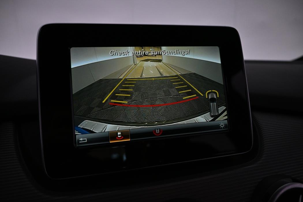 MERCEDES-BENZ B 2016