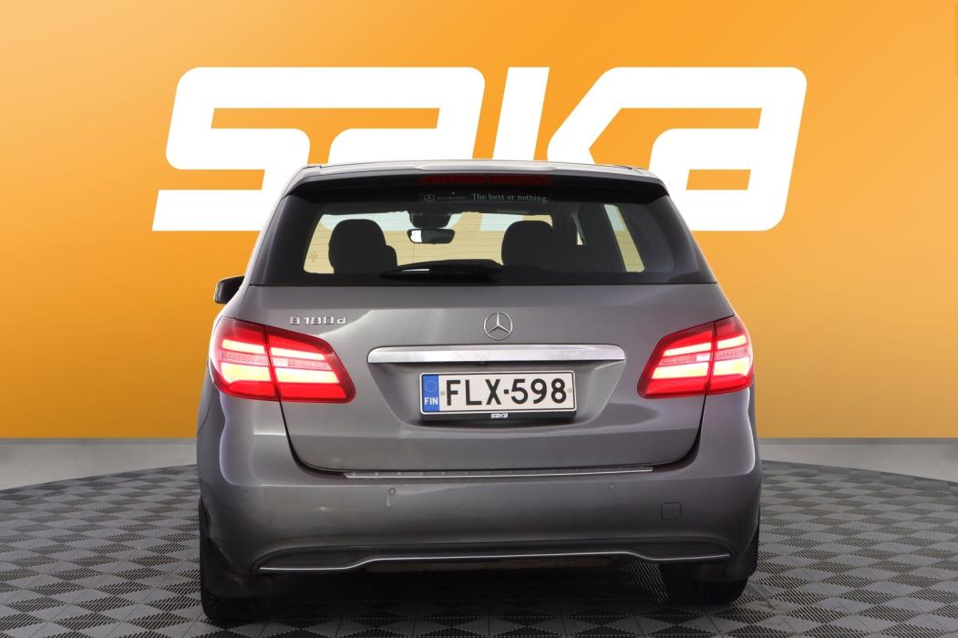 MERCEDES-BENZ B 2016