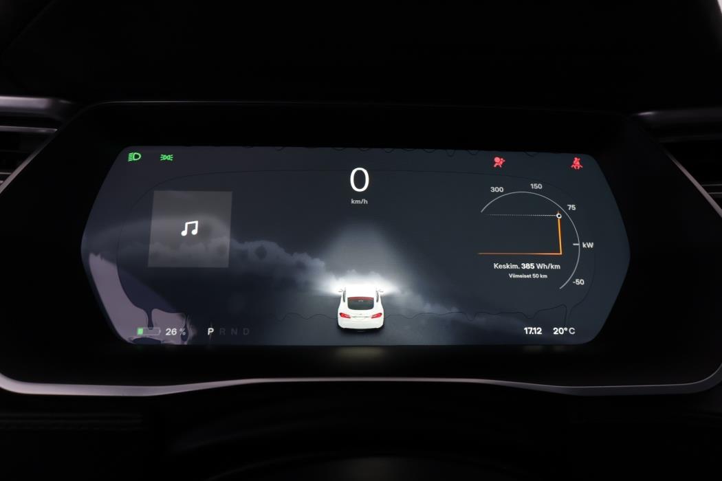 TESLA Model S 2015