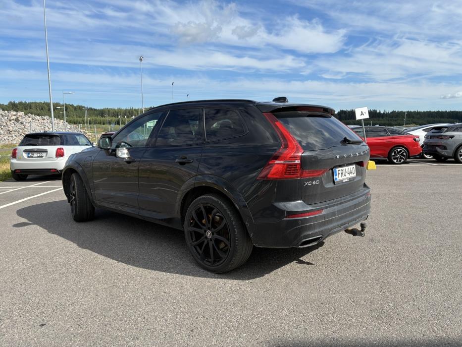 VOLVO XC60 2021