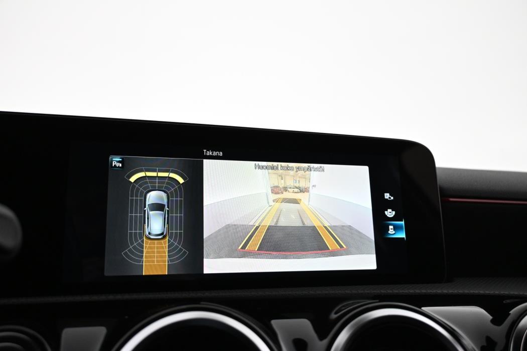 MERCEDES-BENZ A 2021