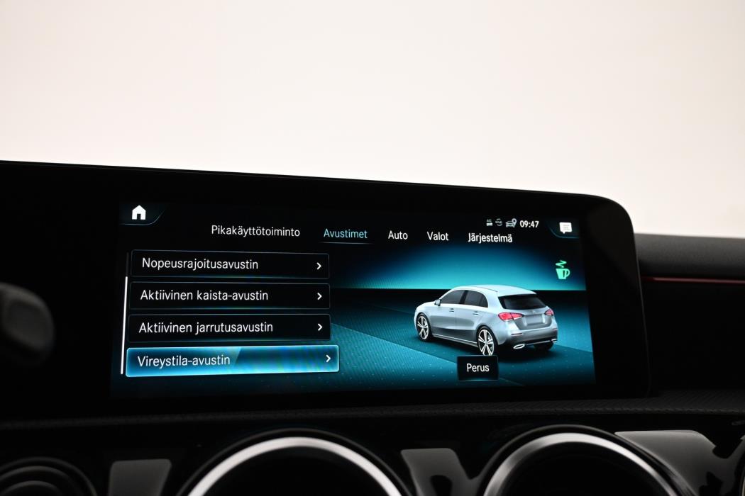 MERCEDES-BENZ A 2021