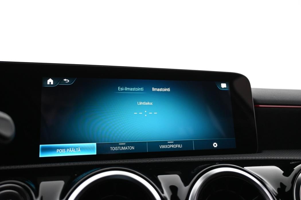 MERCEDES-BENZ A 2021