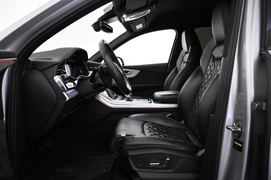 AUDI Q7 2020