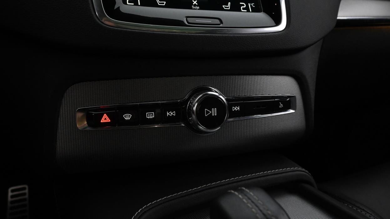 VOLVO XC90 2022