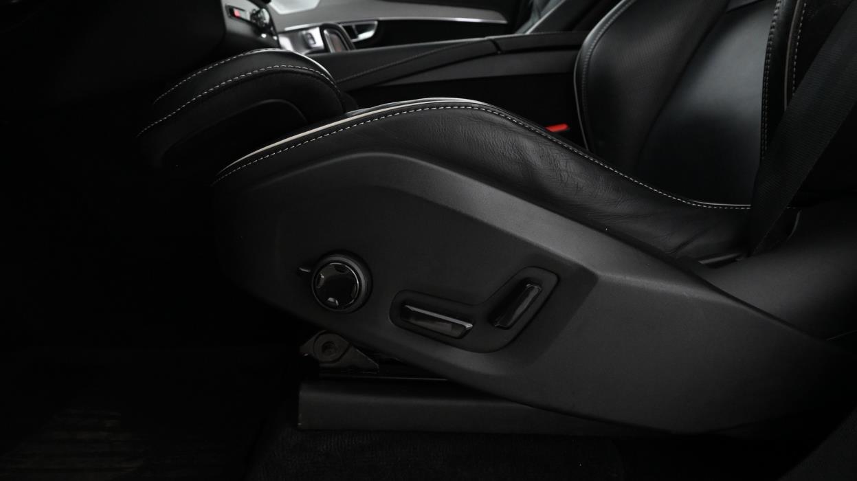 VOLVO XC90 2022