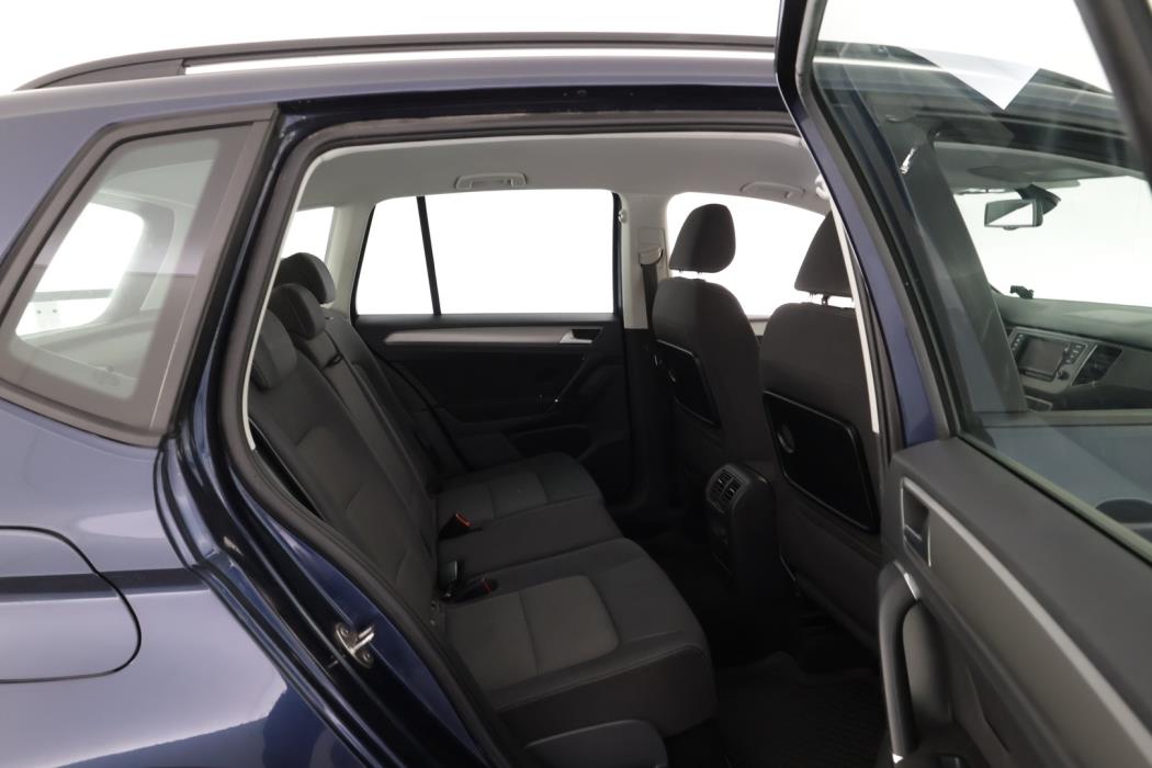 VOLKSWAGEN Golf Sportsvan 2014
