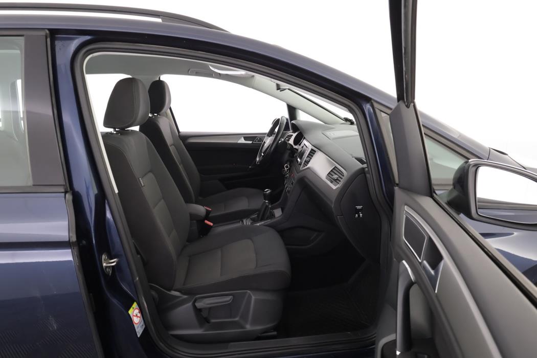 VOLKSWAGEN Golf Sportsvan 2014