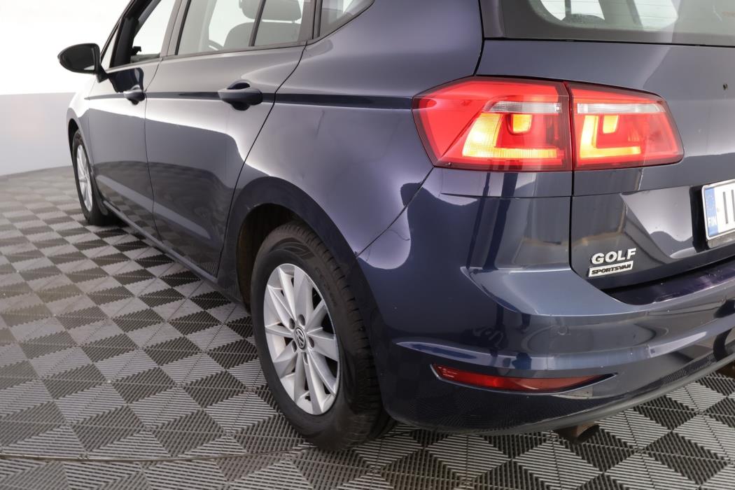 VOLKSWAGEN Golf Sportsvan 2014