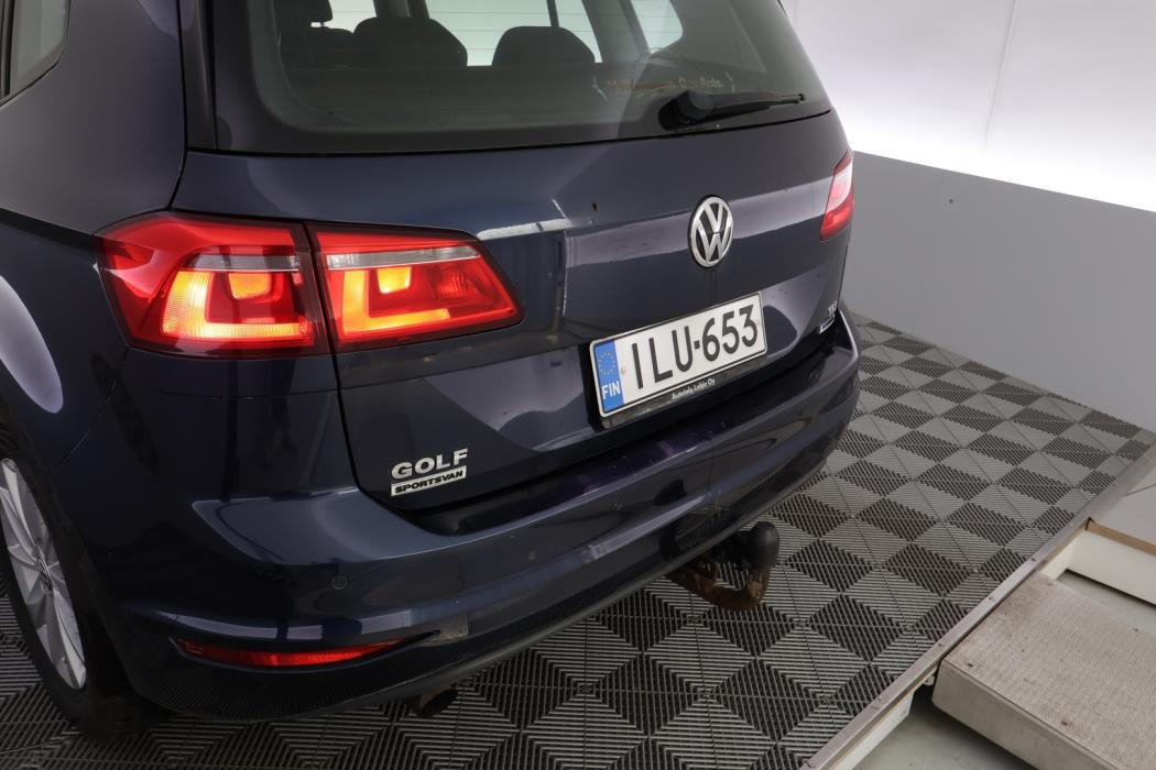 VOLKSWAGEN Golf Sportsvan 2014