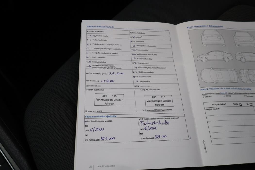 VOLKSWAGEN Golf Sportsvan 2014