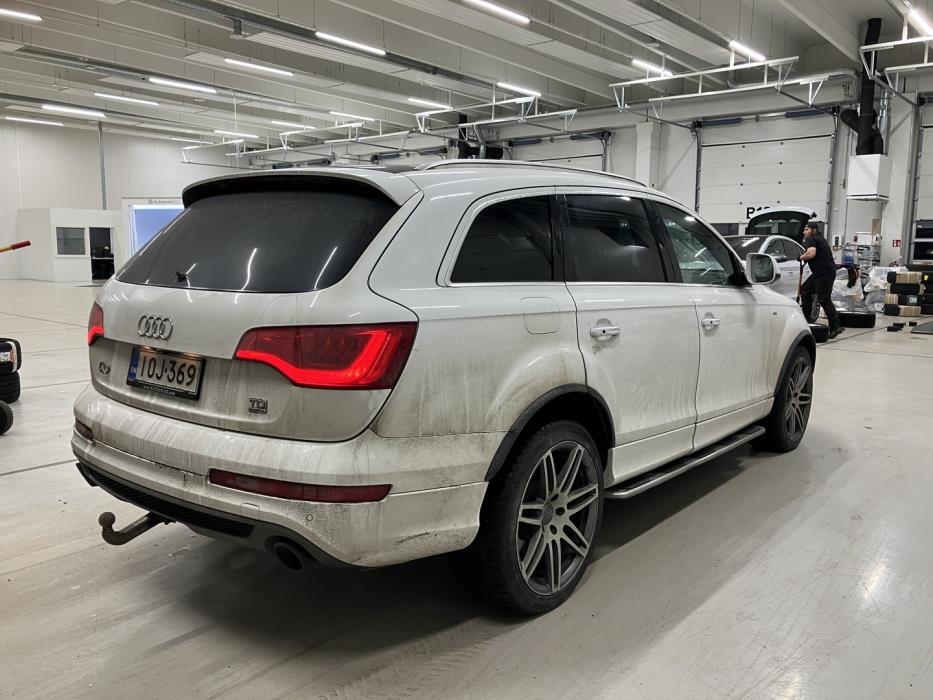 AUDI Q7 2011
