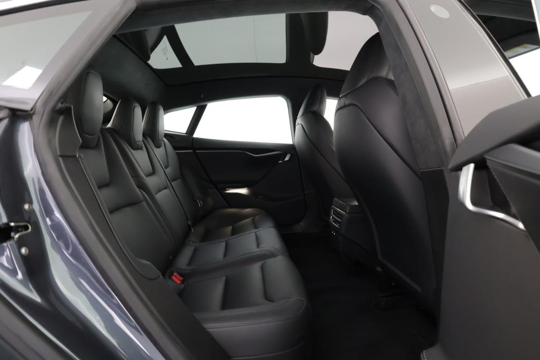 TESLA Model S 2020