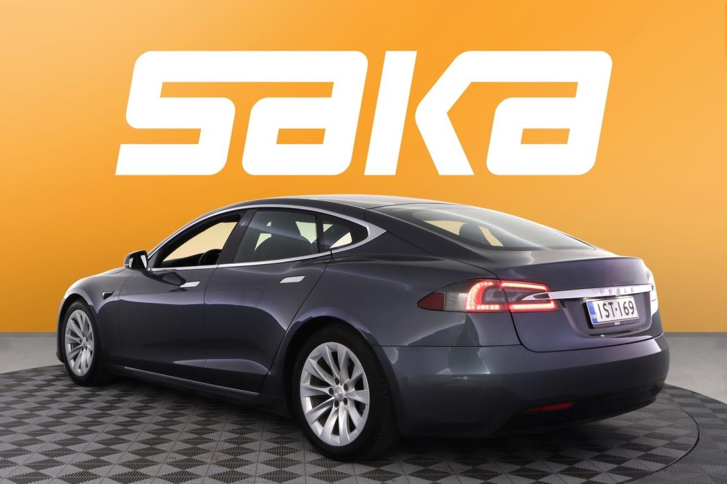 TESLA Model S 2020
