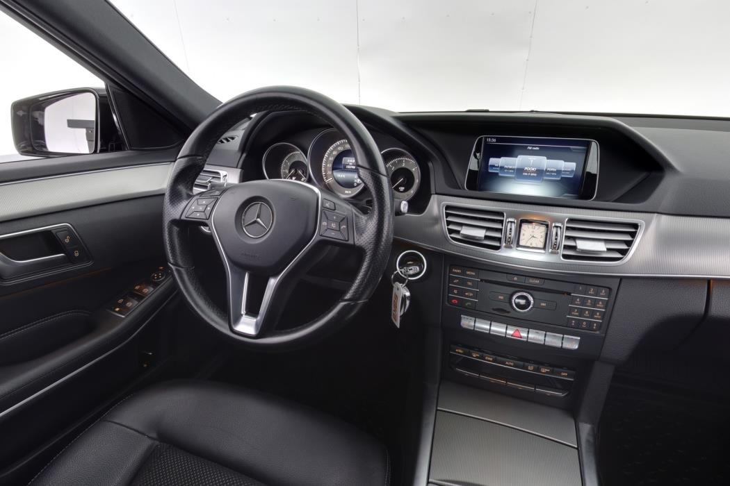MERCEDES-BENZ E 2015