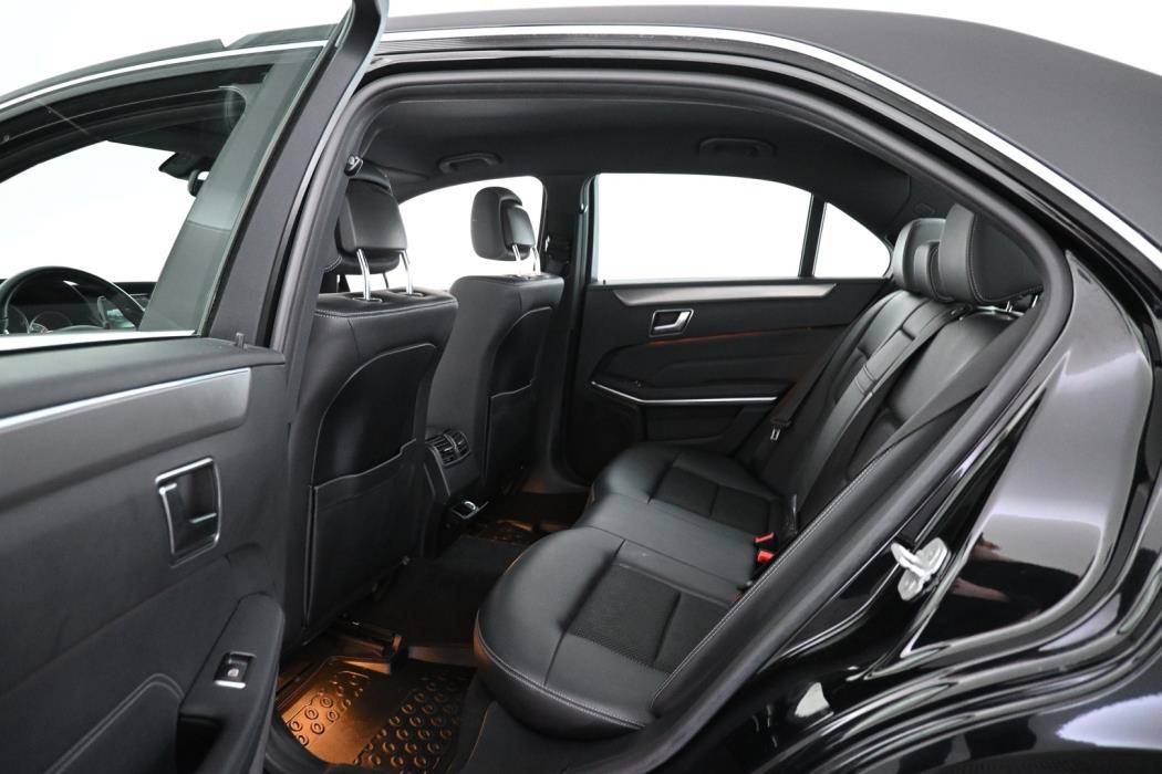 MERCEDES-BENZ E 2015