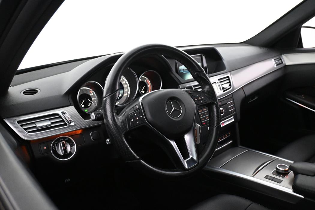 MERCEDES-BENZ E 2015