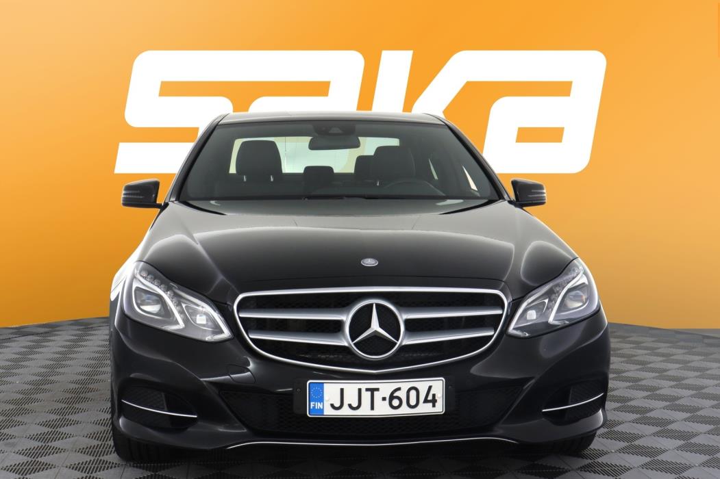 MERCEDES-BENZ E 2015