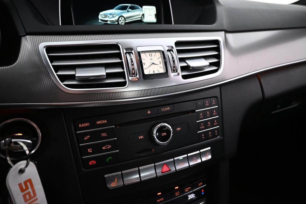 MERCEDES-BENZ E 2015