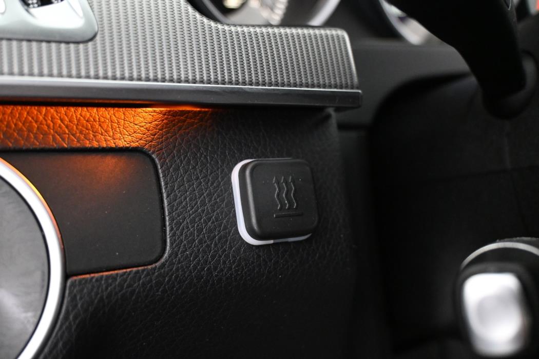 MERCEDES-BENZ E 2015