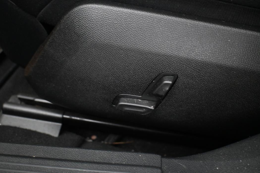 MERCEDES-BENZ E 2015