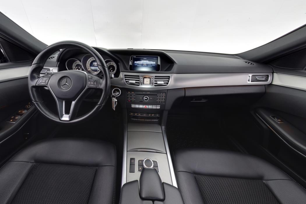 MERCEDES-BENZ E 2015