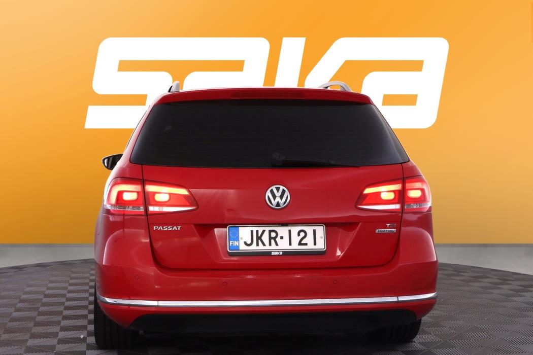 VOLKSWAGEN Passat 2014