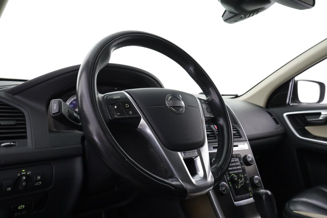 VOLVO XC60 2012