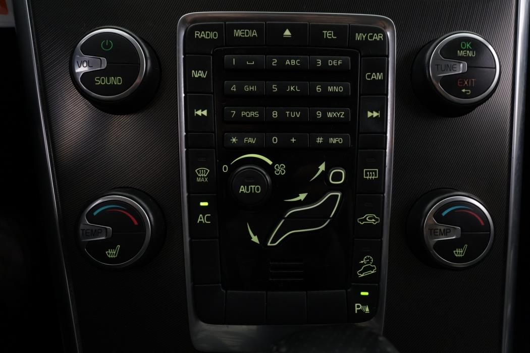 VOLVO XC60 2012