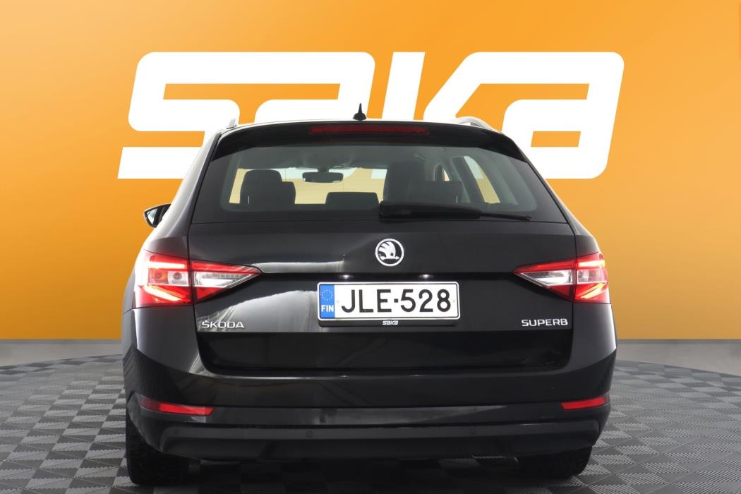 SKODA Superb 2019