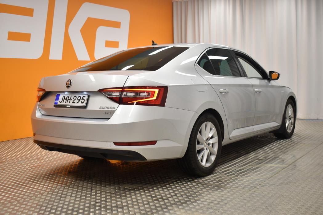 SKODA Superb 2018