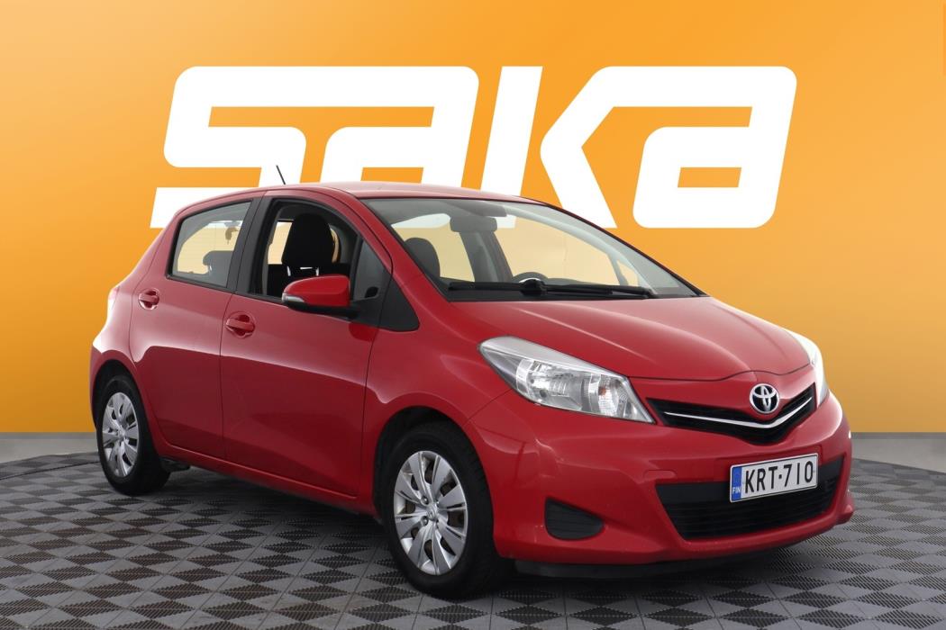 TOYOTA Yaris 2012