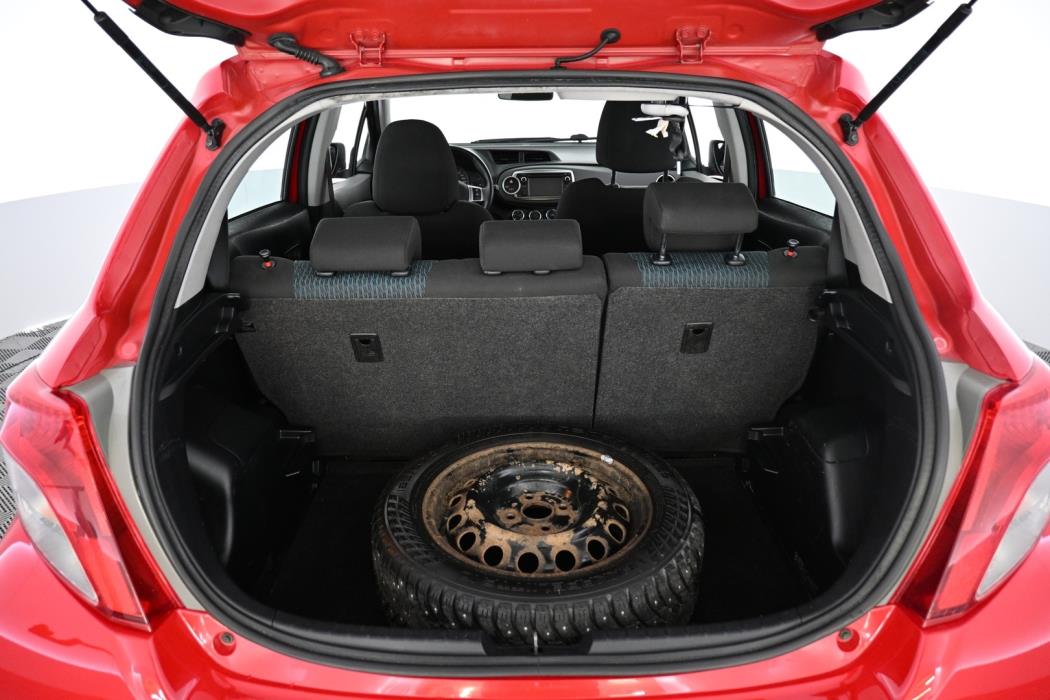 TOYOTA Yaris 2012