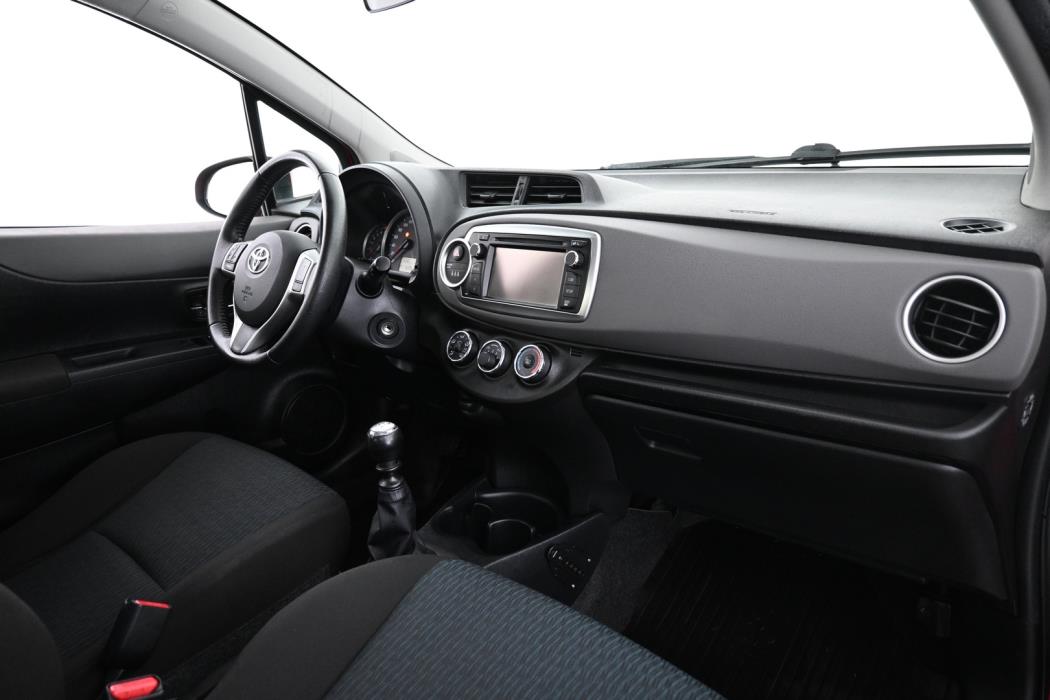 TOYOTA Yaris 2012
