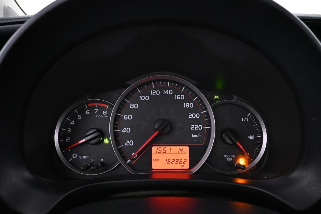 TOYOTA Yaris 2012
