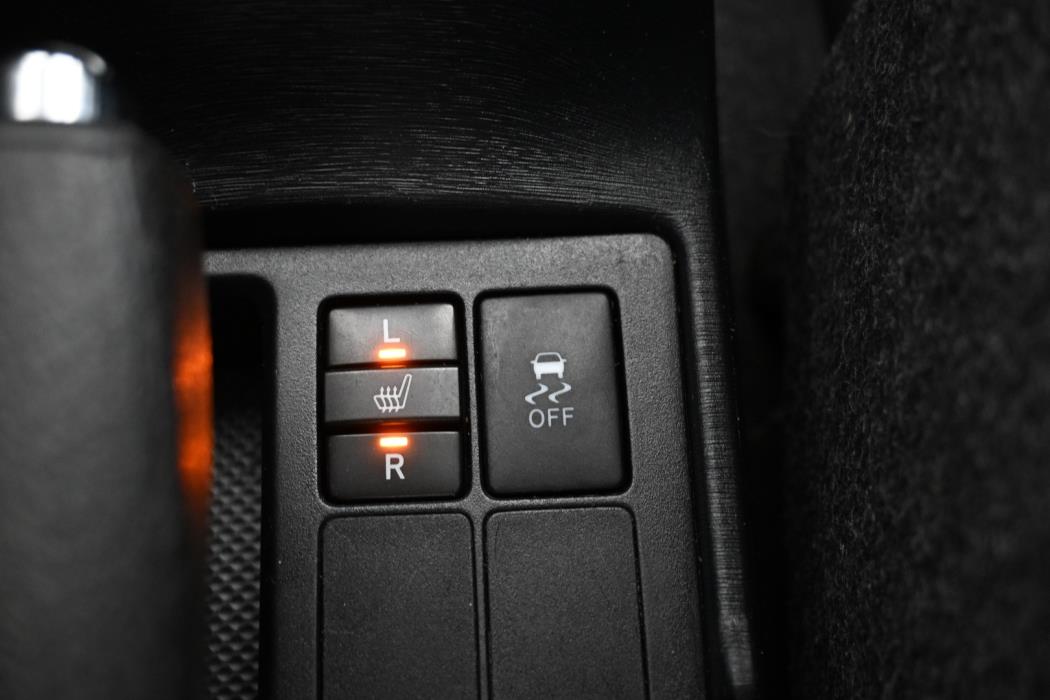 TOYOTA Yaris 2012