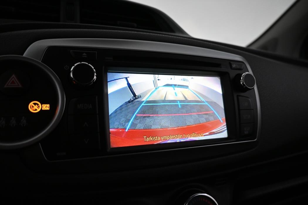 TOYOTA Yaris 2012