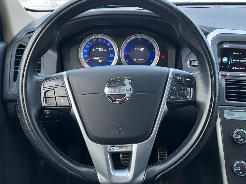 VOLVO XC60 2012