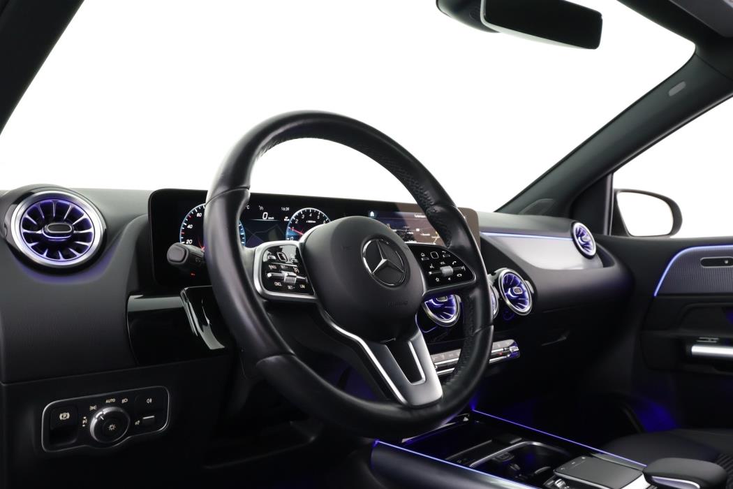 MERCEDES-BENZ B 2023