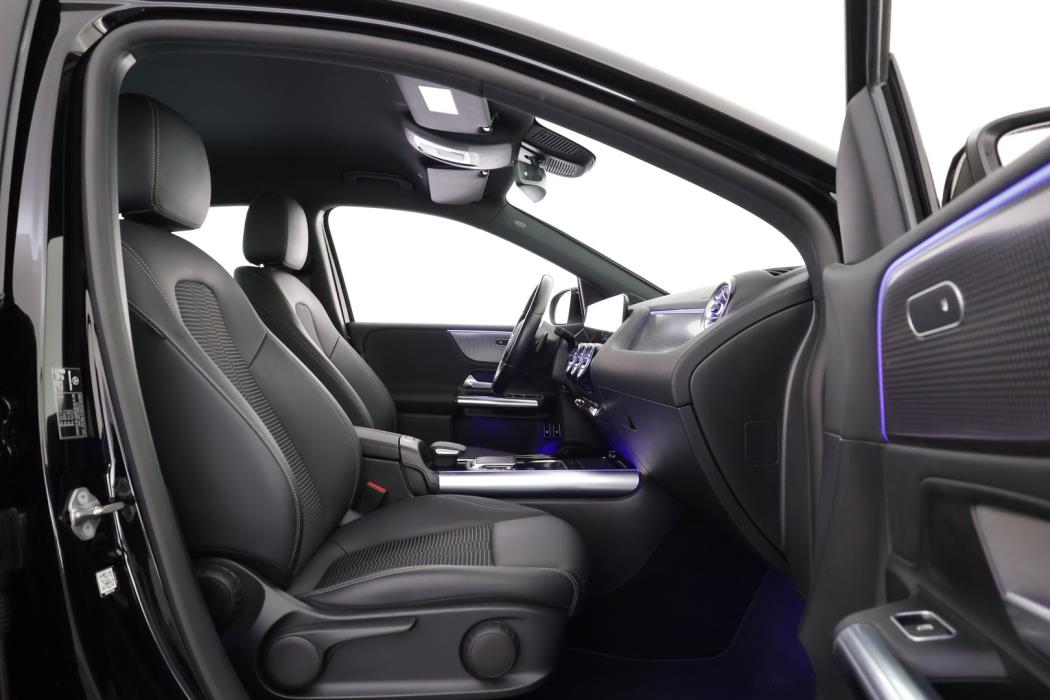 MERCEDES-BENZ B 2023