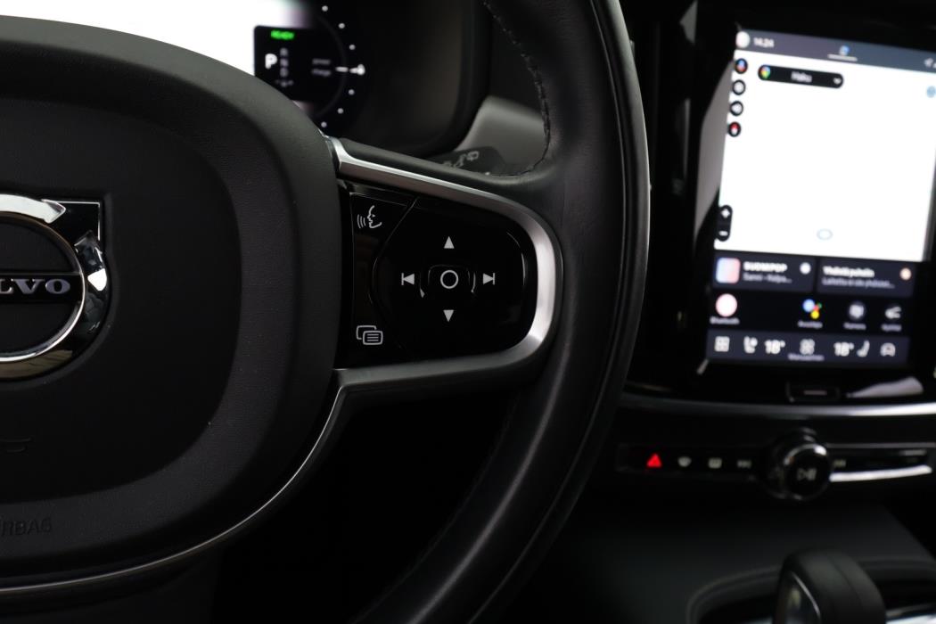 VOLVO V90 2022